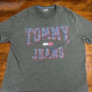 Tommy Hilfiger XL graphic tee